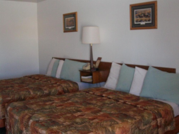 Western Motel Ranchester image 6